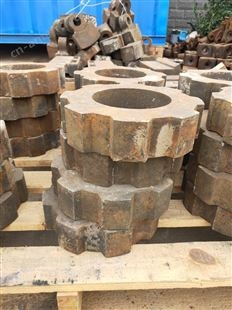 供应高锰钢镶嵌钨钛合金 超高锰合金锤头/破碎机耐磨件型号可定做